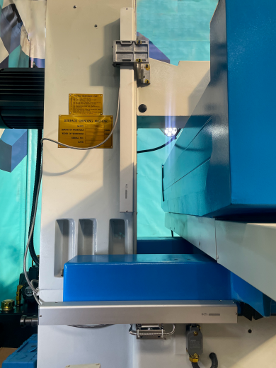 Плоскошлифовальный станок SGA30100AHD изображение